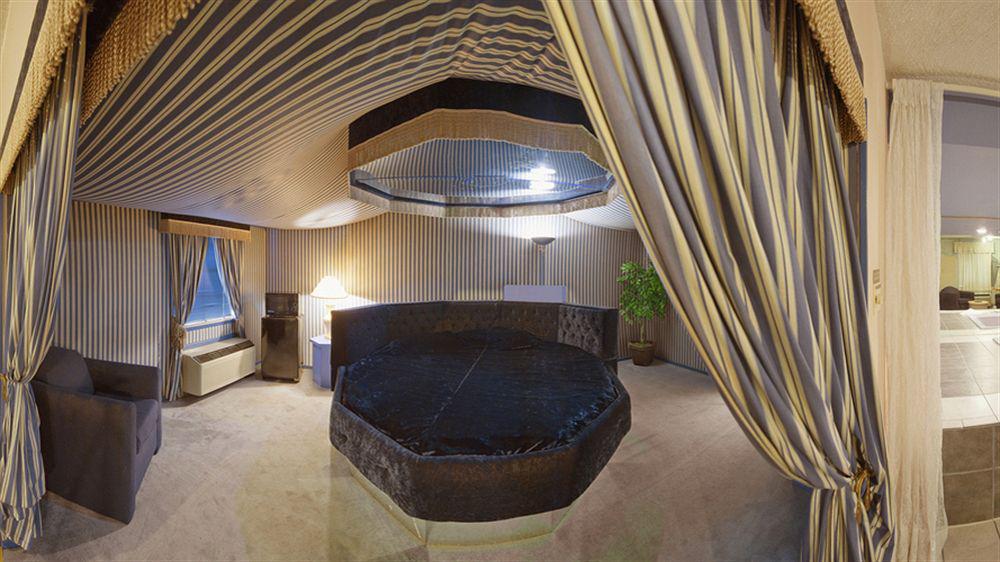 Economy Inn & Suites Denton Bagian luar foto